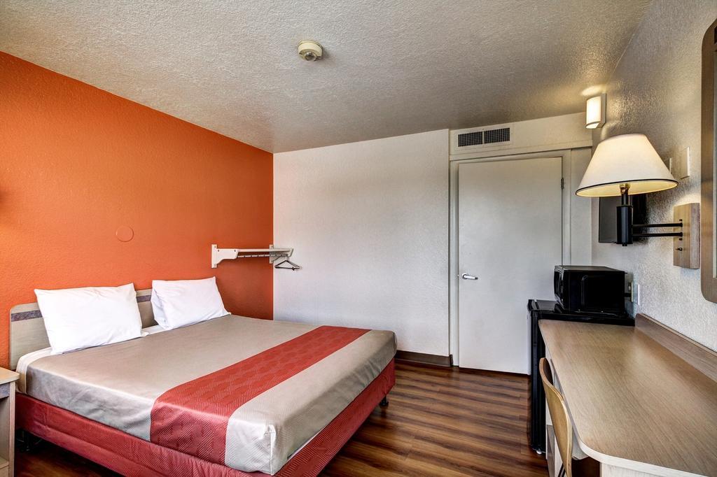 Motel 6 웰즈 외부 사진
