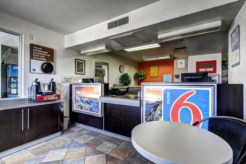 Motel 6 웰즈 외부 사진